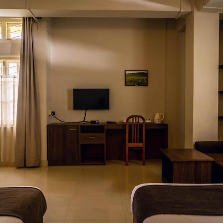 Hotel Ariel Kohima Экстерьер фото